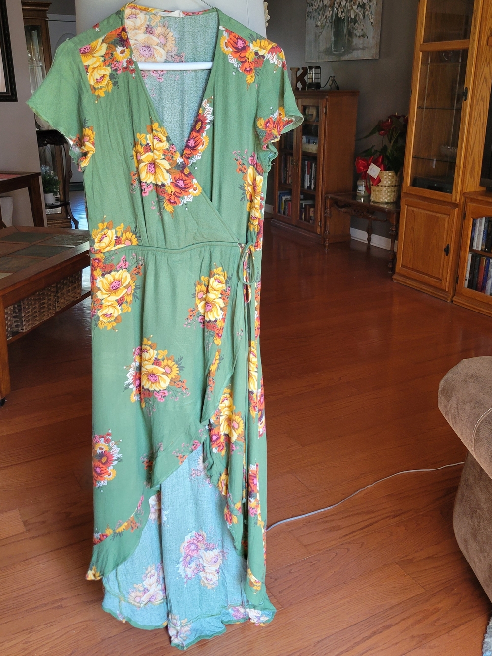 Altar'd State Fall Floral  High-Low Dress With Ruffle Size Large